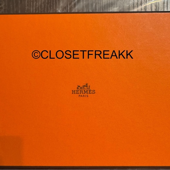 Constance Slim bicolor wallet
NEW HERMES color prunoir/rose azalée
NWT’s/box - Picture 4 of 10